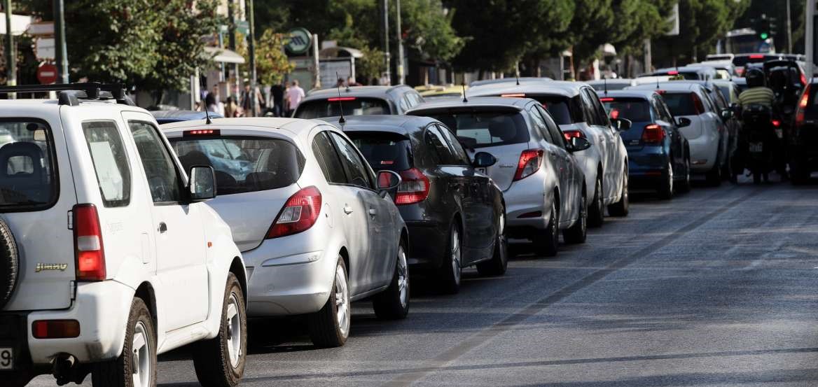 Αλμα στις πωλήσεις οχημάτων τον Απρίλιο